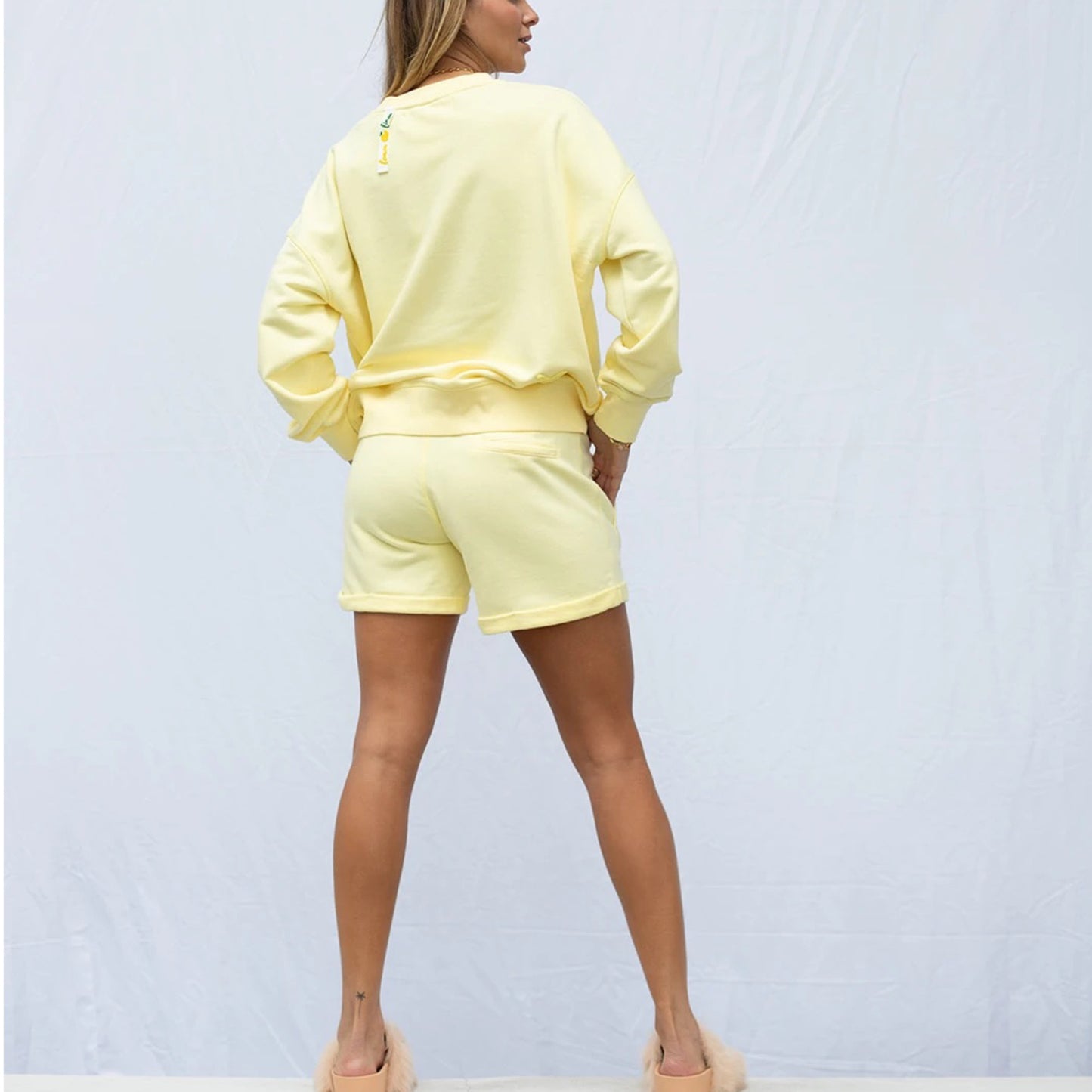 Sweatshirt Pastel Yellow