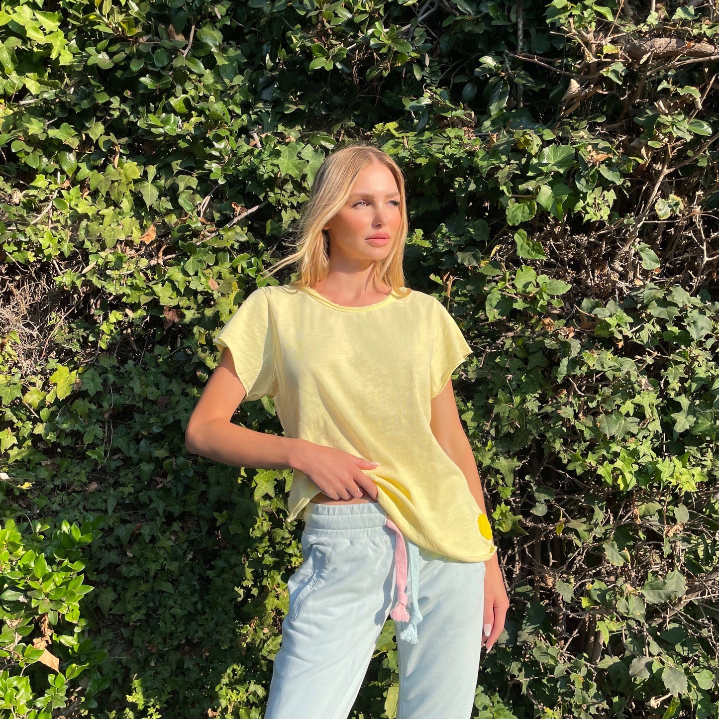 T-Shirt Pastel Yellow