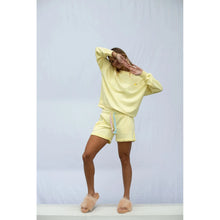Load image into Gallery viewer, Sweatshirt Pastel Yellow
